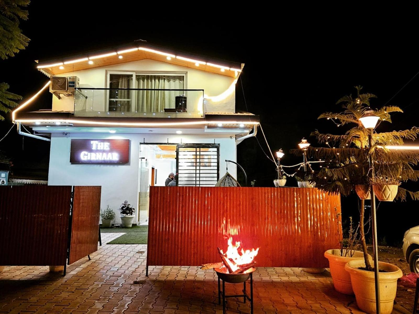 Weekend Vibes Bed & Breakfast Kasauli Bagian luar foto